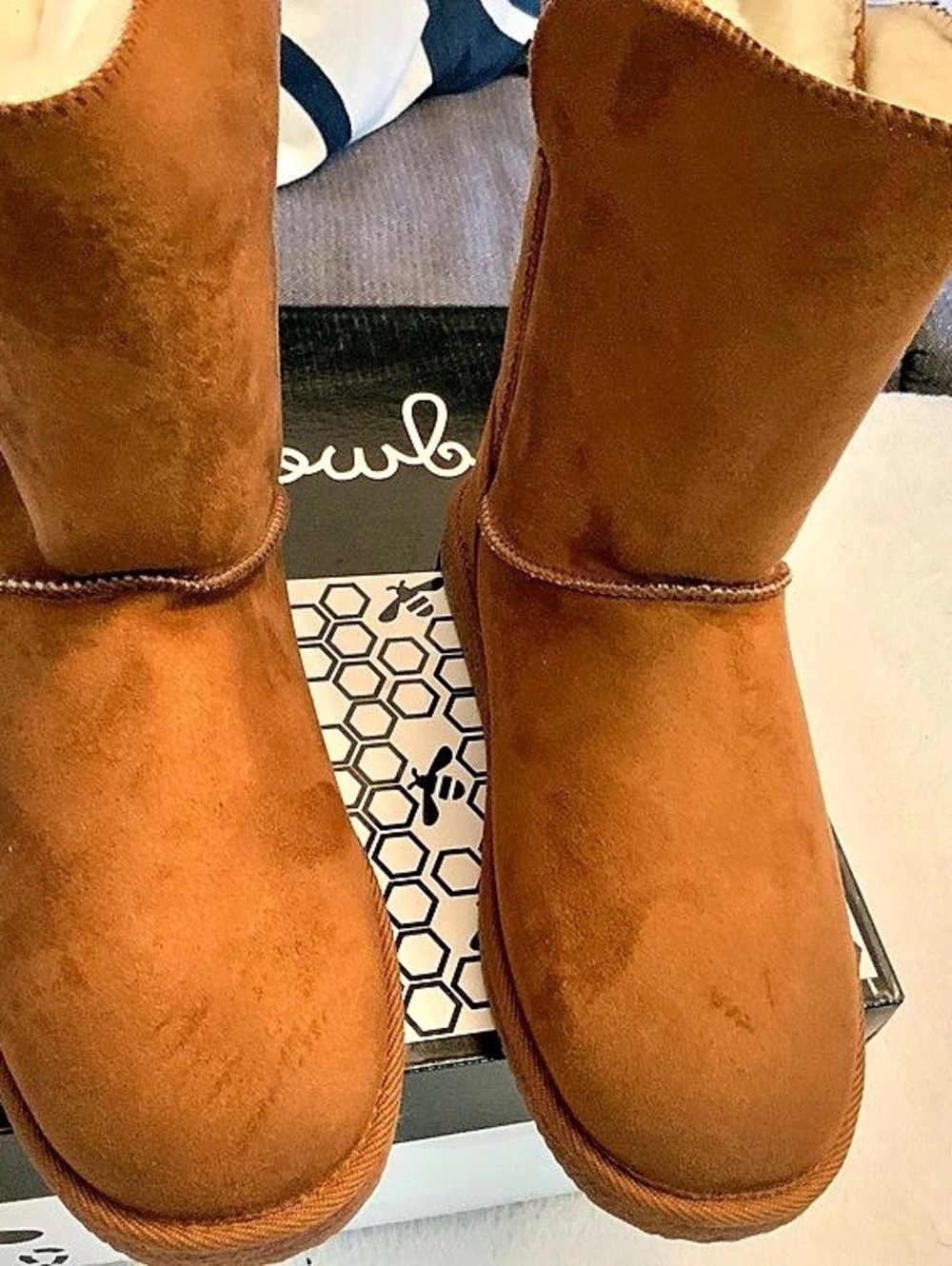 Willowbee Women's Brown Winter Boots New in box size 7M sku 3372